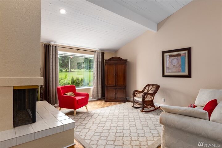 Property Photo:  12542 Gwen Dr 6  WA 98233 