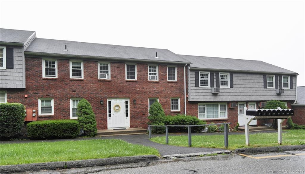 Property Photo:  33 Old Farms Lane 33  CT 06776 