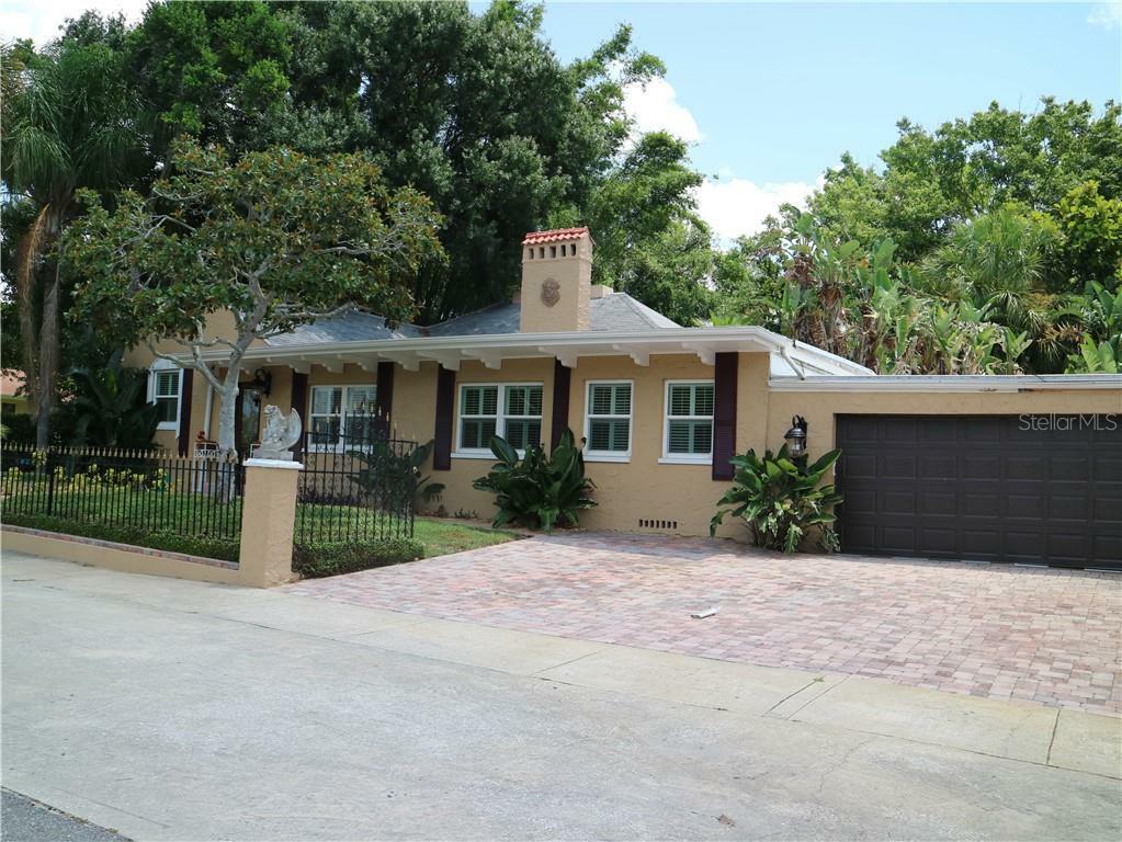 72 N Park Avenue  Tarpon Springs FL 34689 photo