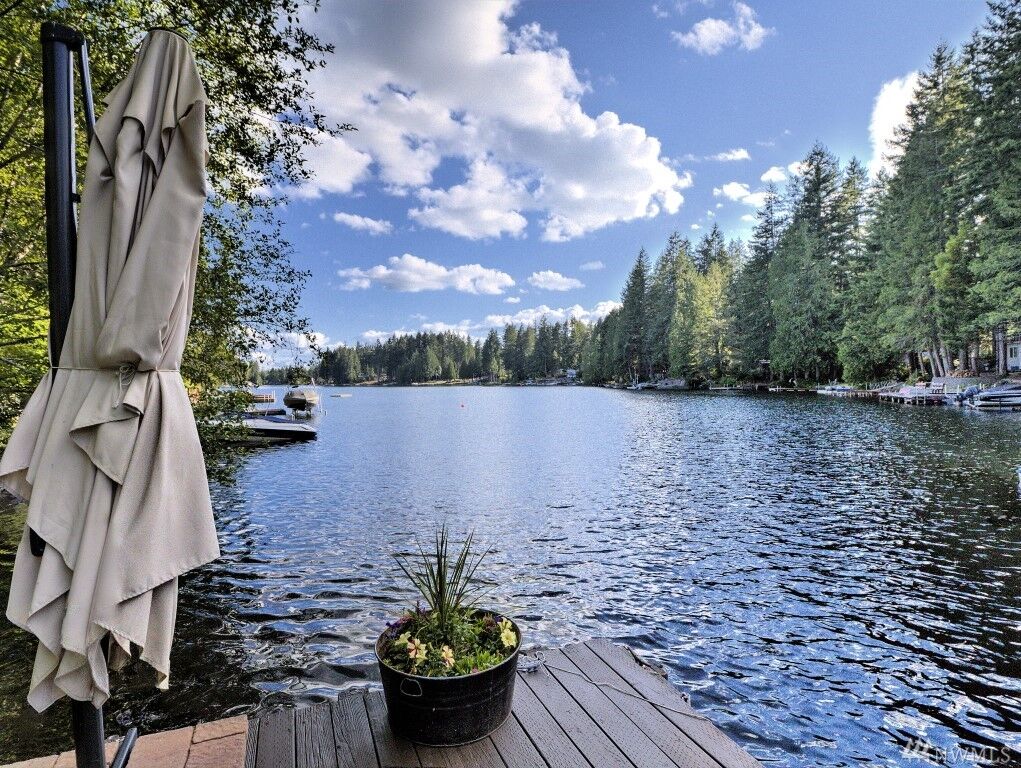 Home for sale in Shelton 2450 E Phillips Lake Loop Rd, Shelton, WA 98584