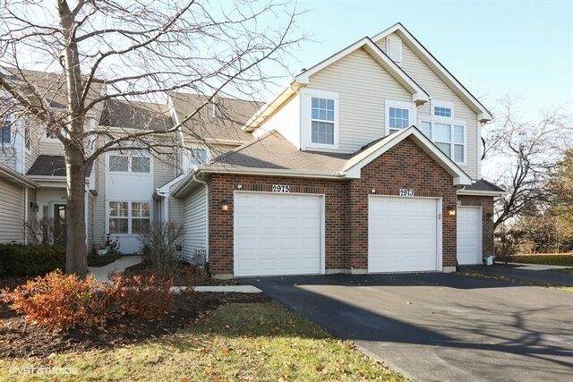 Property Photo:  2975 Kentshire Circle  IL 60564 