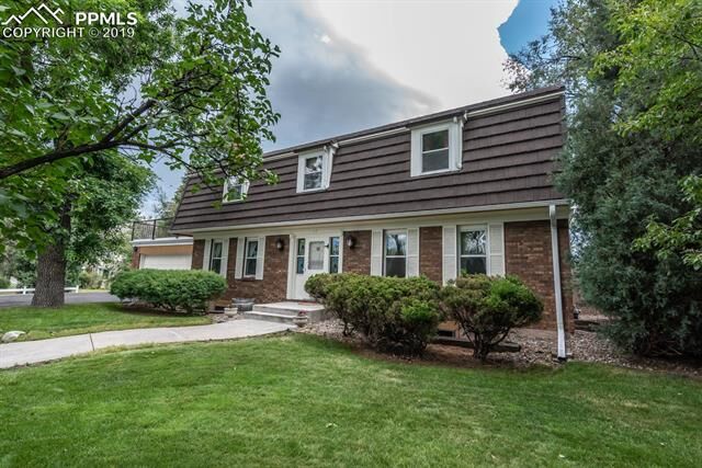 Property Photo:  17 Oak Avenue  CO 80906 