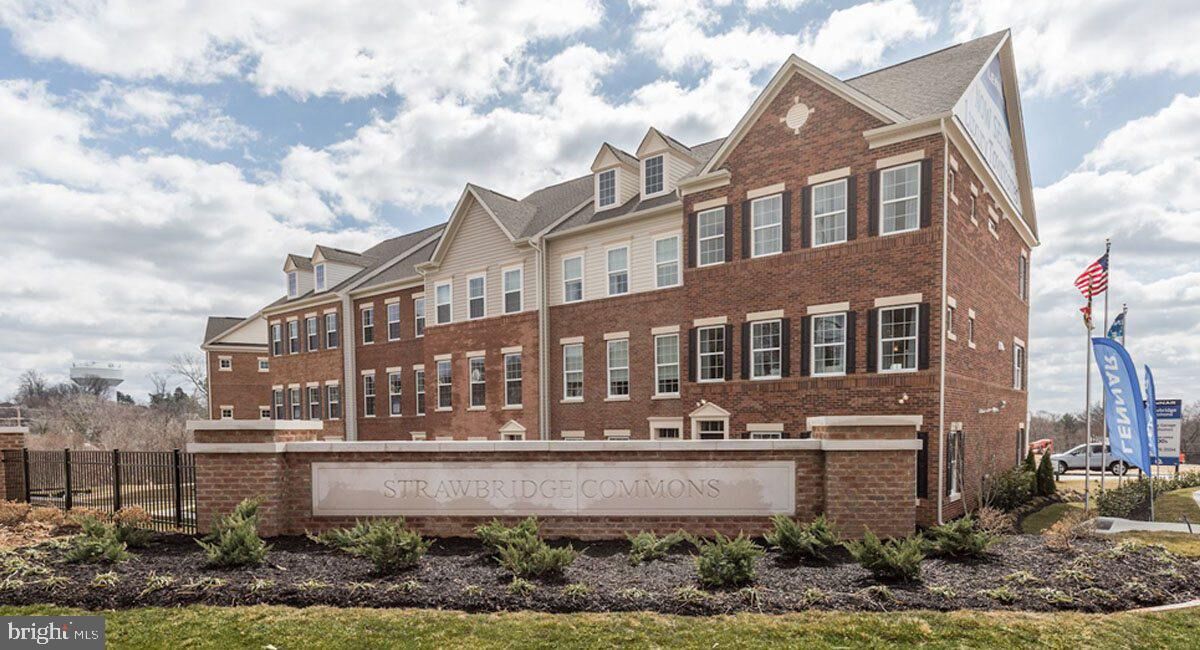 Property Photo:  5023 E Joppa Rd  MD 21128 