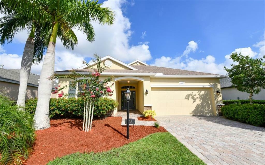 Property Photo:  15675 Lemon Fish Drive  FL 34202 