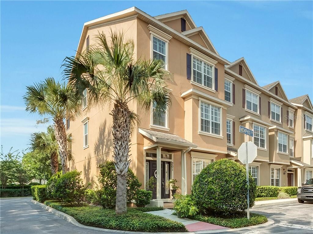 Property Photo: 301 Memphis Circle FL 32746