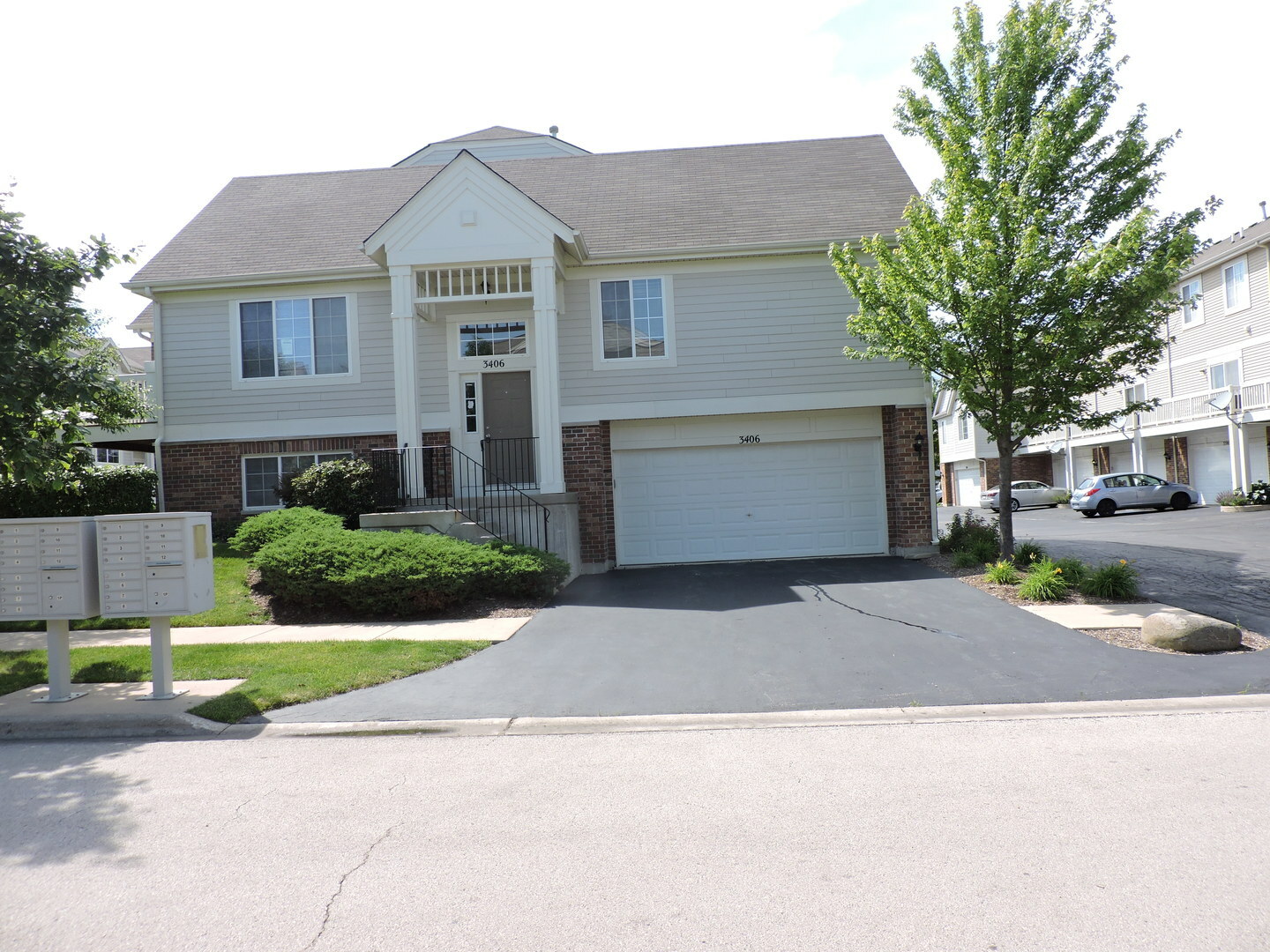 Property Photo:  3406 Cameron Drive 3406  IL 60124 