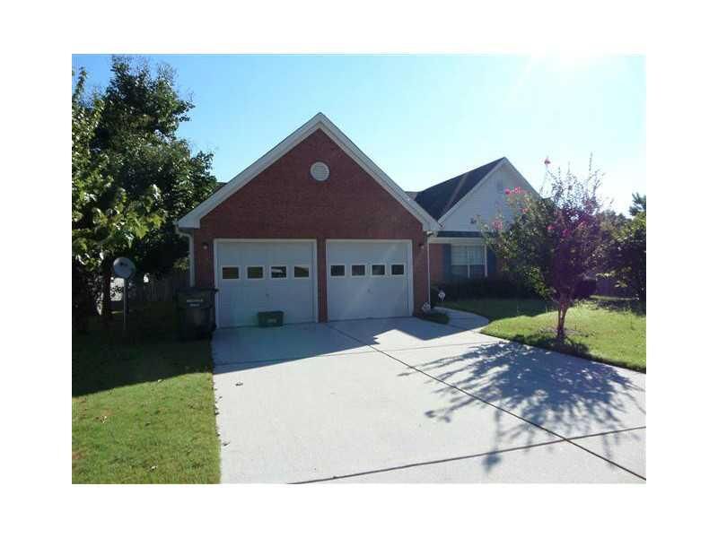 Property Photo: 2330 Shady Oaks Drive 2330 30052