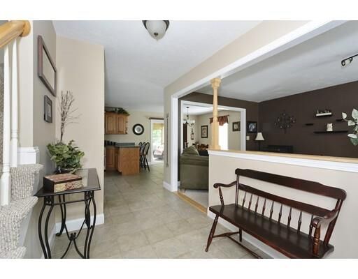 Property Photo: 62 Bilotta Way MA 01420