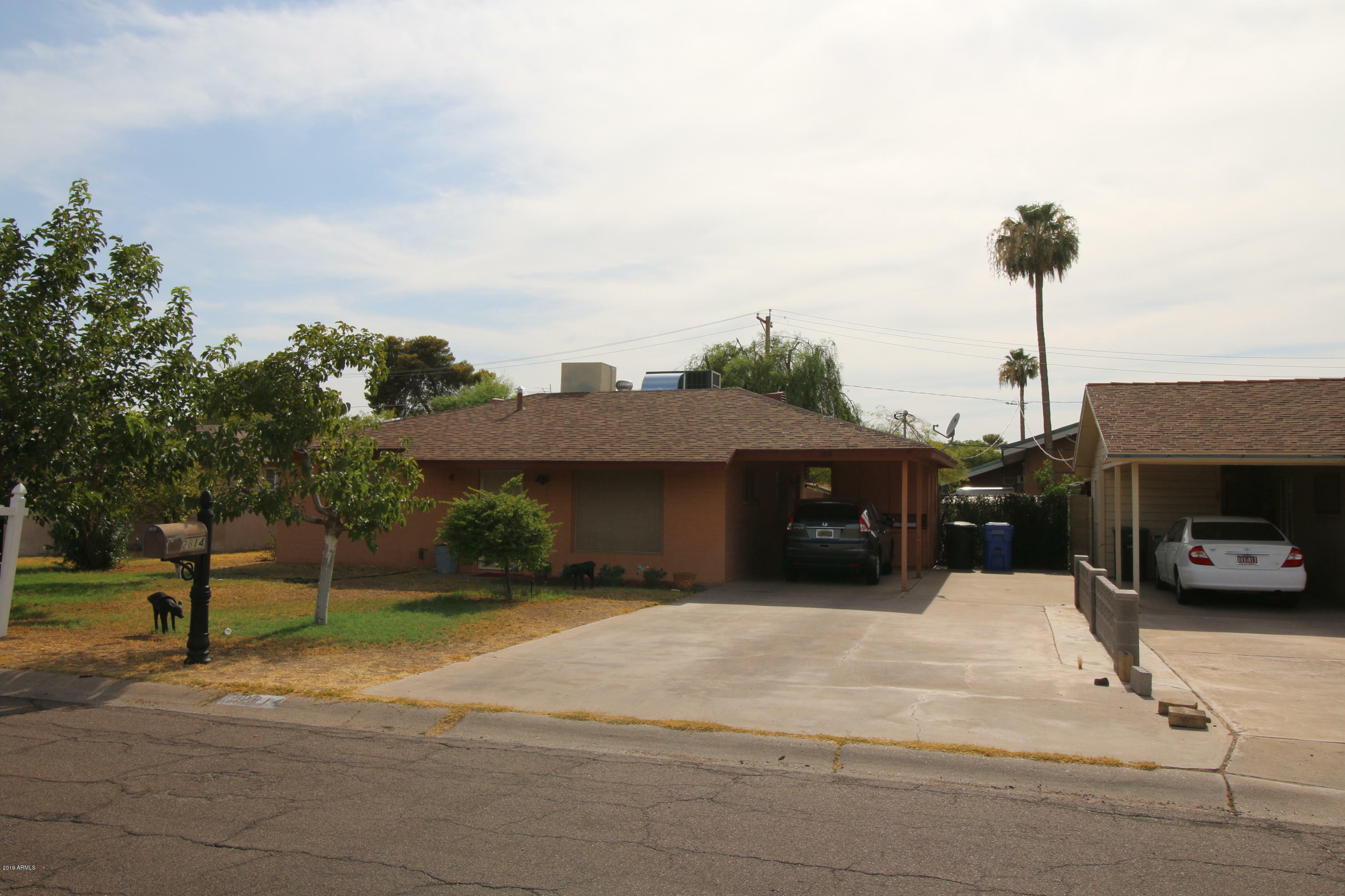 Property Photo:  2814 N 51st Street E  AZ 85008 