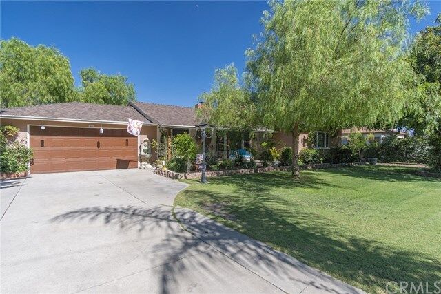 Property Photo:  3045 Ladera Road  CA 92405 