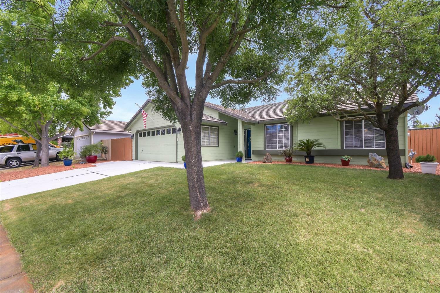 Property Photo:  310 Cottonwood Court  CA 95640 