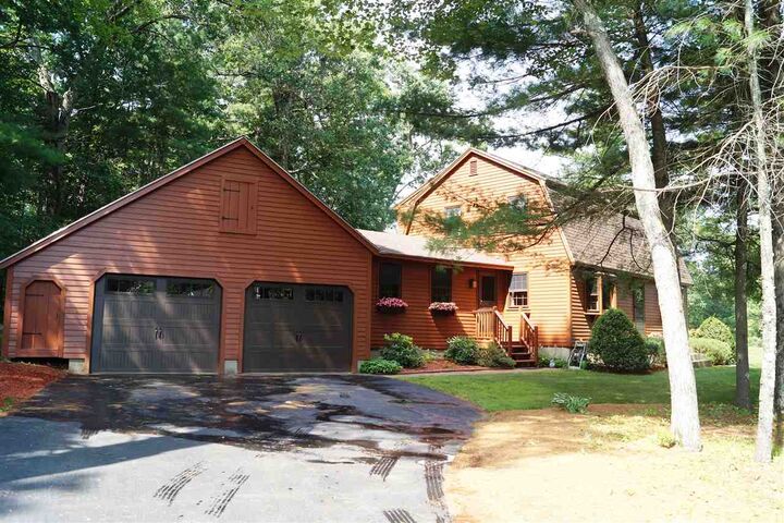 Property Photo:  57 Blueberry Circle  NH 03076 