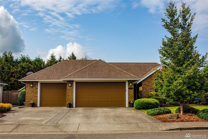 Property Photo:  217 Springview Dr  WA 98264 