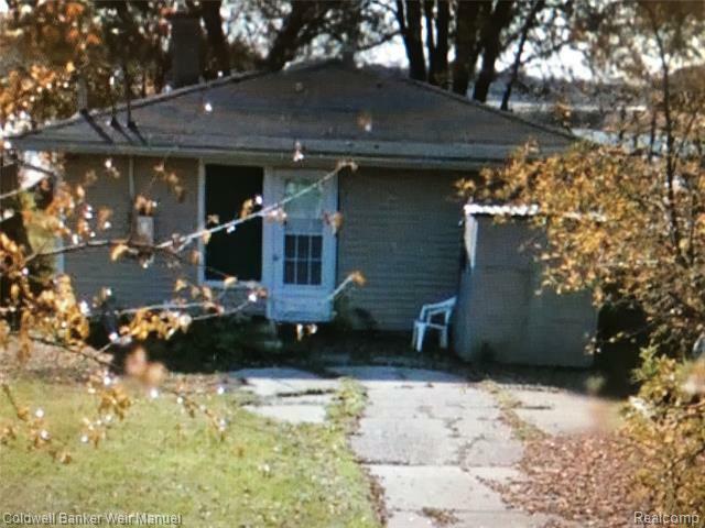 Property Photo: 10433 Saint John Drive MI 48001