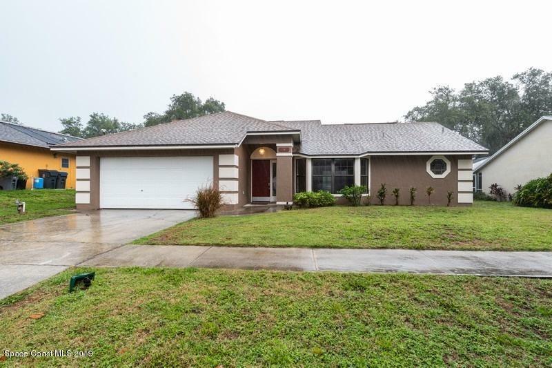 Property Photo:  1287 Little Oak Circle  FL 32780 