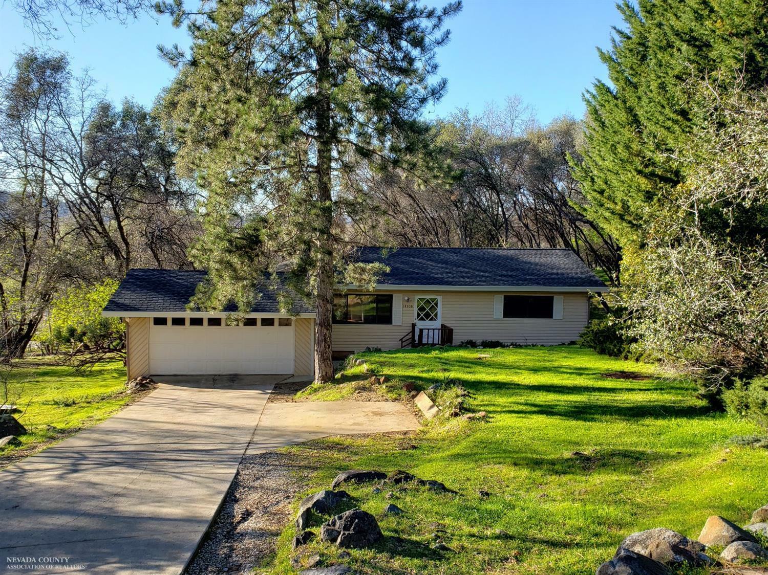 Property Photo: 14908 Woodland Loop CA 95946
