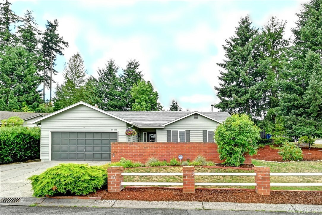 Property Photo:  30015 58th Place S  WA 98001 
