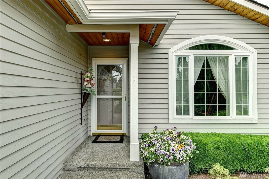 Property Photo:  7527 Eaglefield Dr  WA 98223 