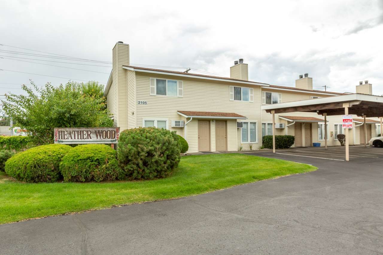 Property Photo: 2105 N Houk Rd 7 WA 99216-1191