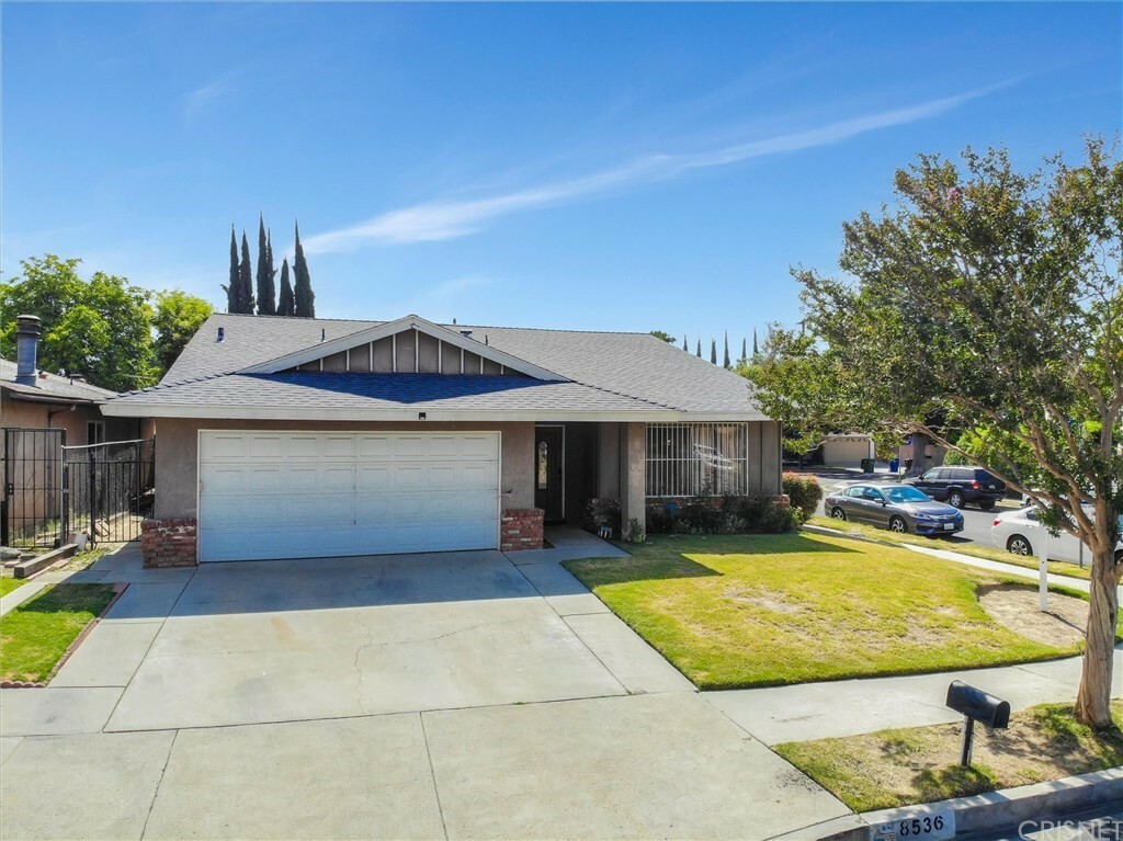 8536 Elizalde Avenue  Northridge CA 91324 photo