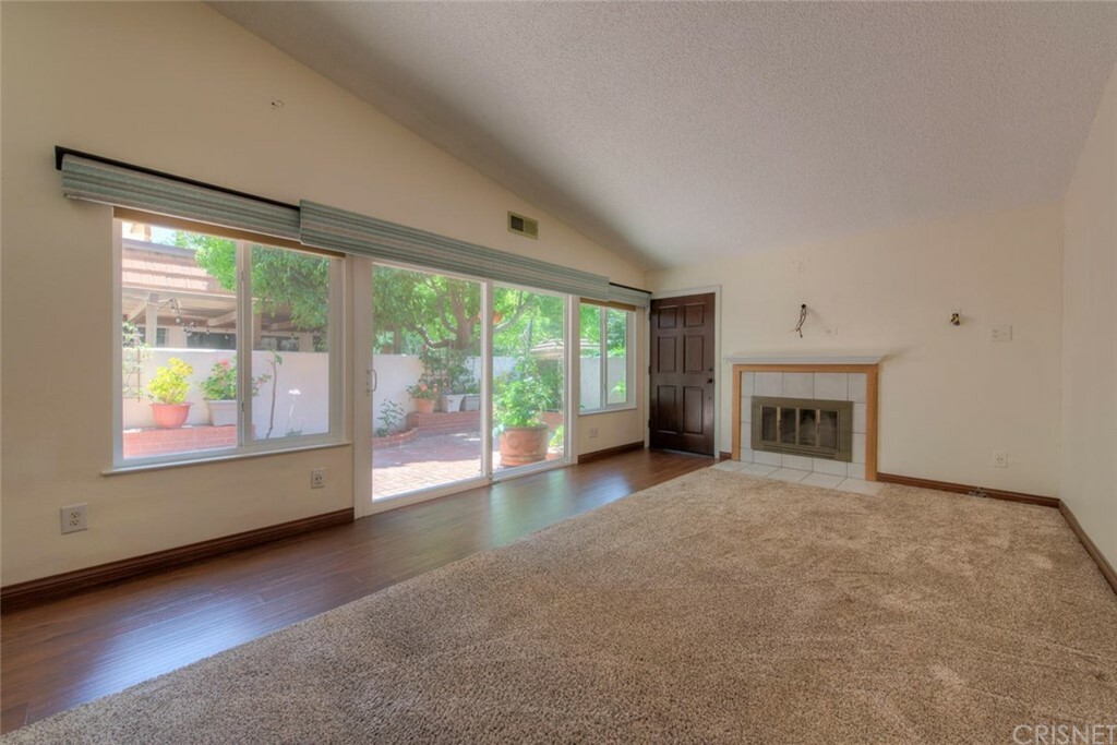 Property Photo:  10341 Larwin Avenue  CA 91311 