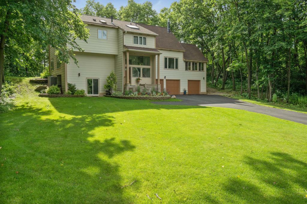 Property Photo: 2208 Totem Trail MN 55305