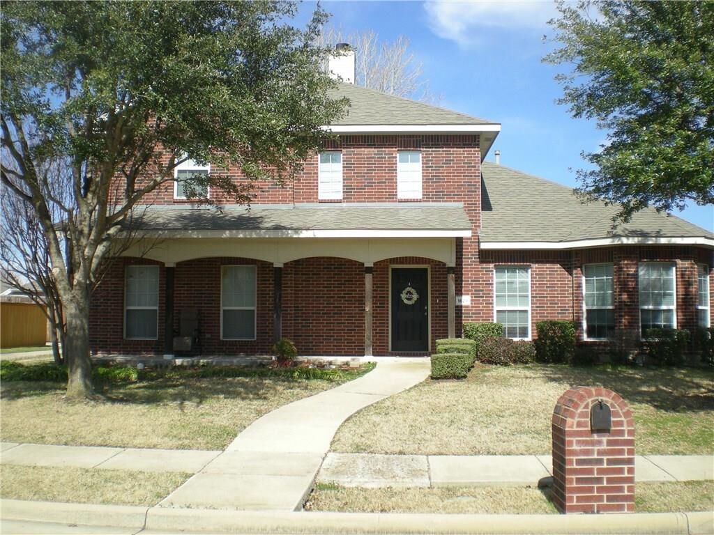 Property Photo: 1629 Warm Springs Drive TX 75002