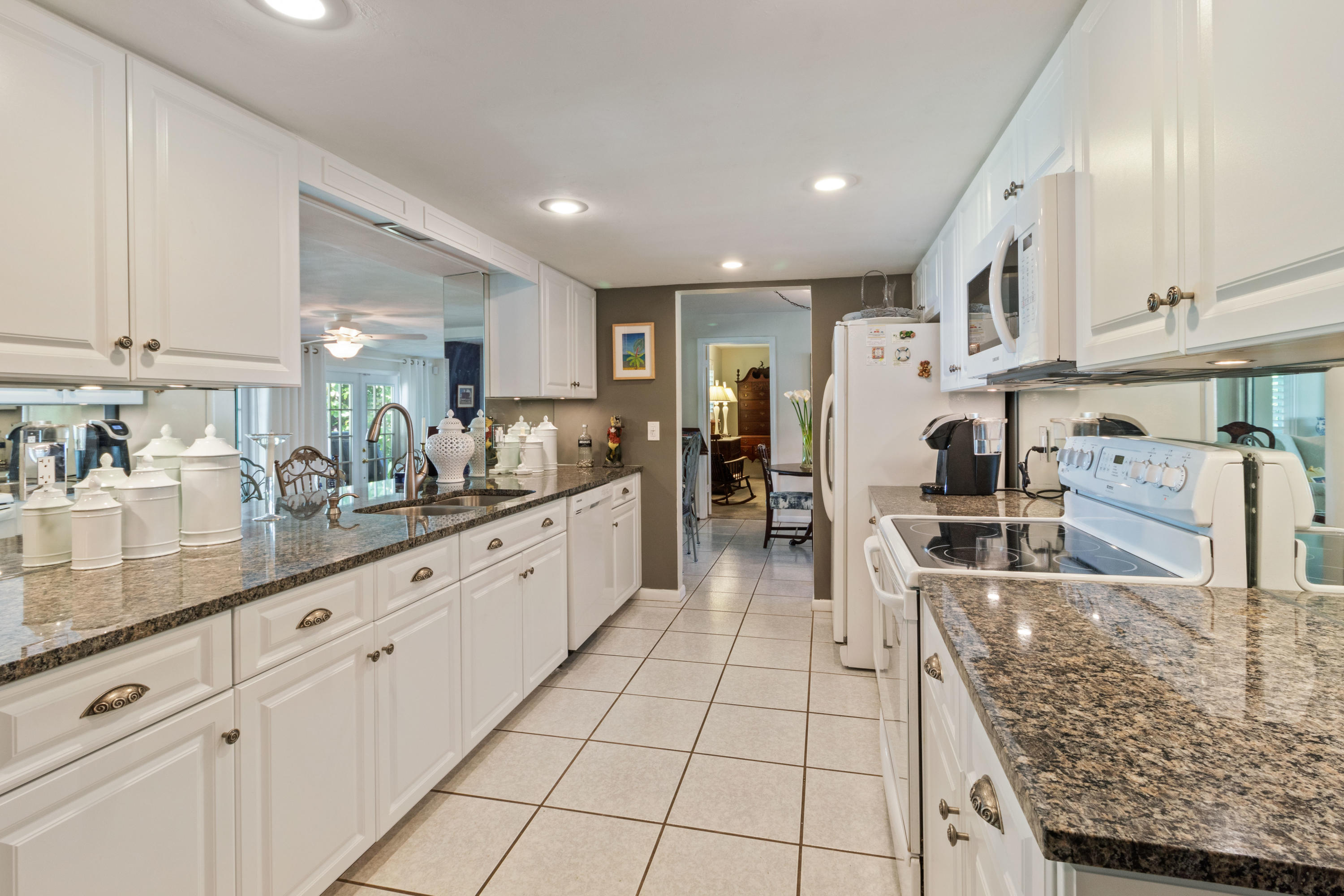 Property Photo: 649 Las Palmas FL 33435
