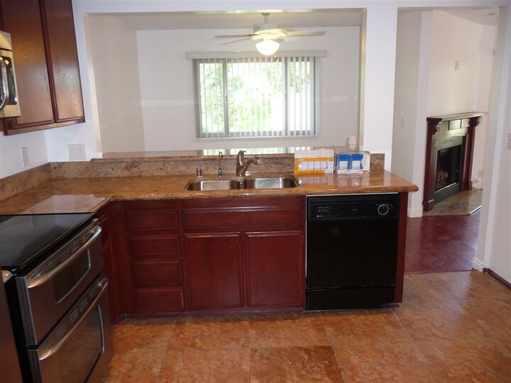 Property Photo: 3074 Corte Trabuco CA 92009