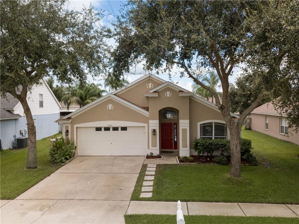 Property Photo:  32101 Cypress Valley Drive  FL 33545 