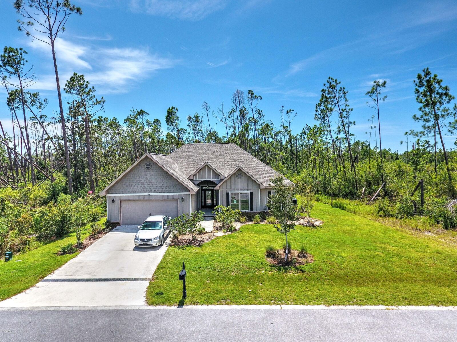 Property Photo: 904 Tidewater Lane FL 32404