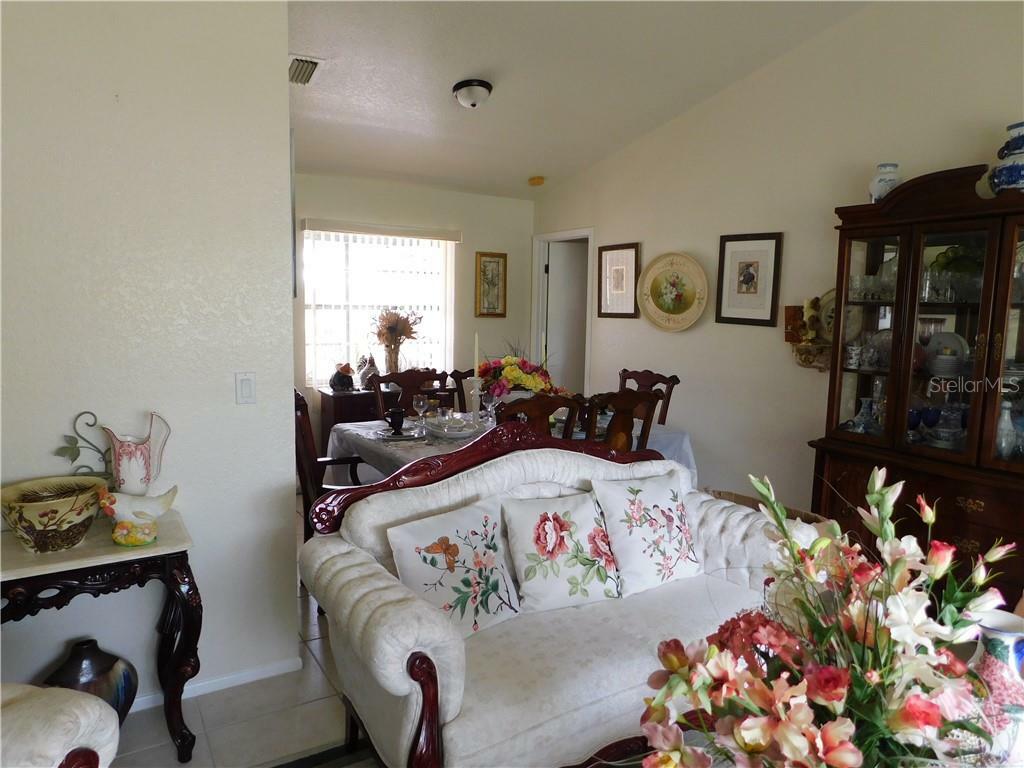 Property Photo:  1031 Blakley Street  FL 33980 