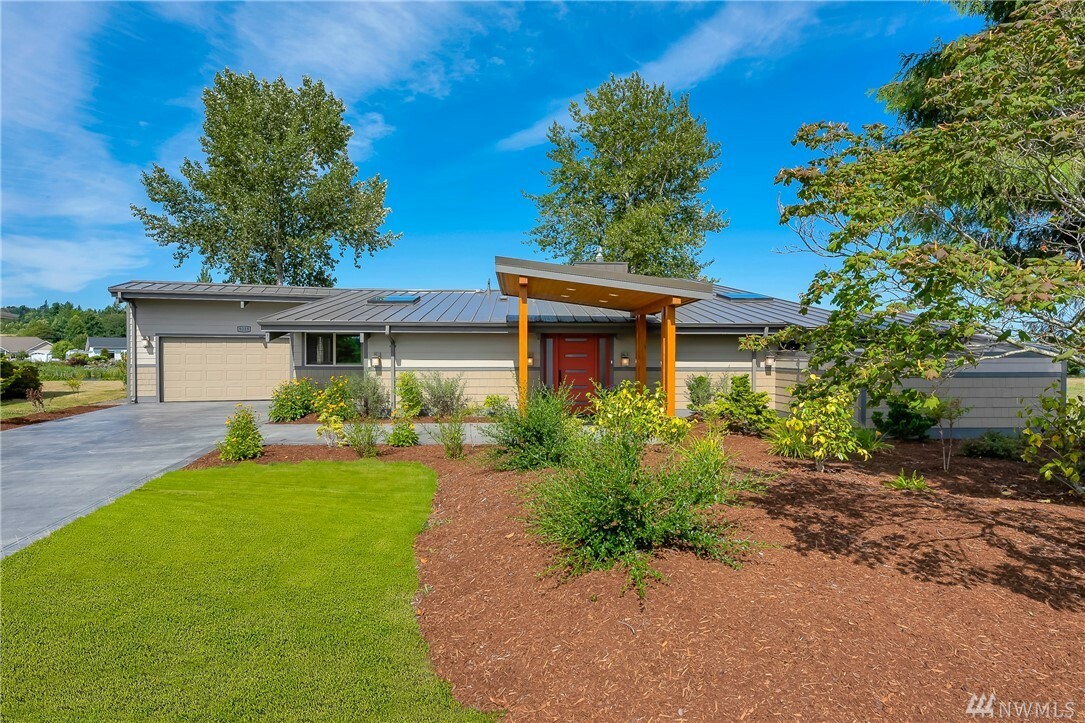 Property Photo: 8228 Cowichan Rd WA 98230