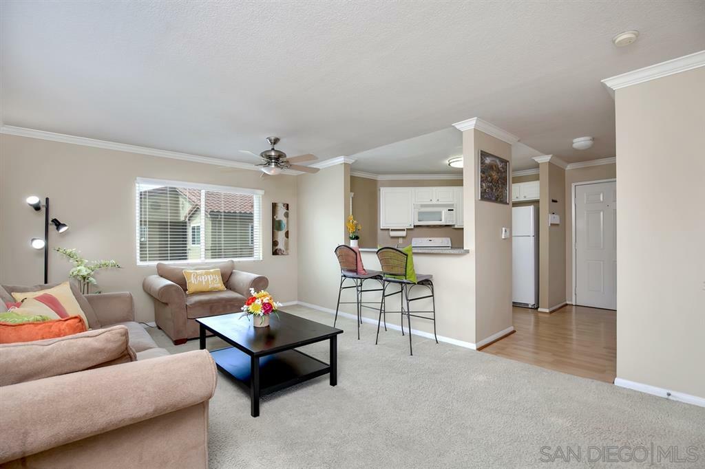 Property Photo:  7405 Charmant Dr 2118  CA 92122 