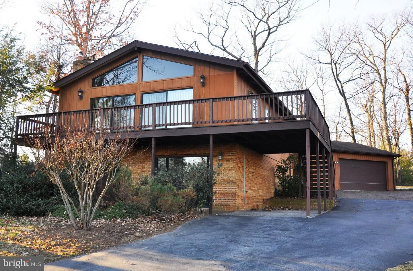 Property Photo: 204 Fairway Circle VA 22625