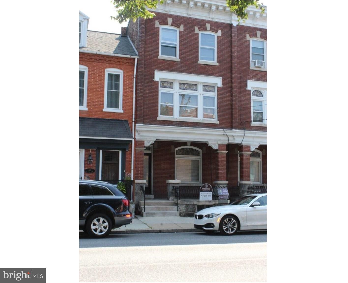 Property Photo:  439 N Queen Street  PA 17603 