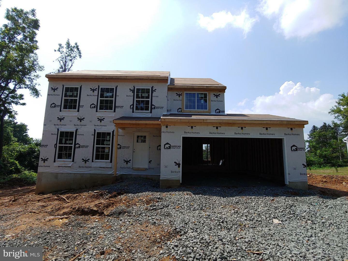 Property Photo: 2462 Roosevelt Avenue PA 19605
