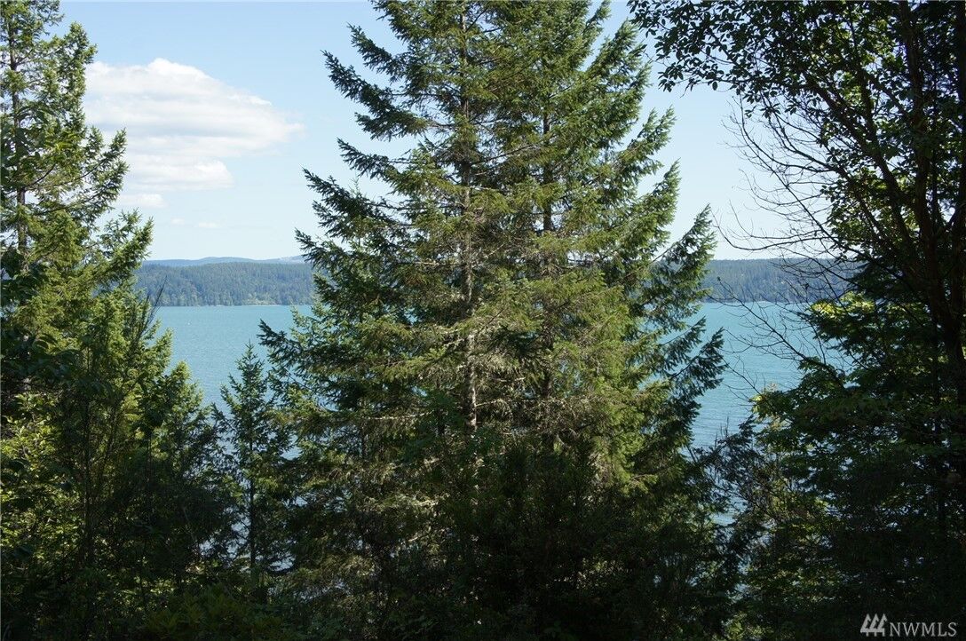 Property Photo: 313784 Highway 101 WA 98320
