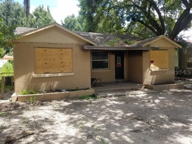 Property Photo: 1908 E Frierson Avenue FL 33610