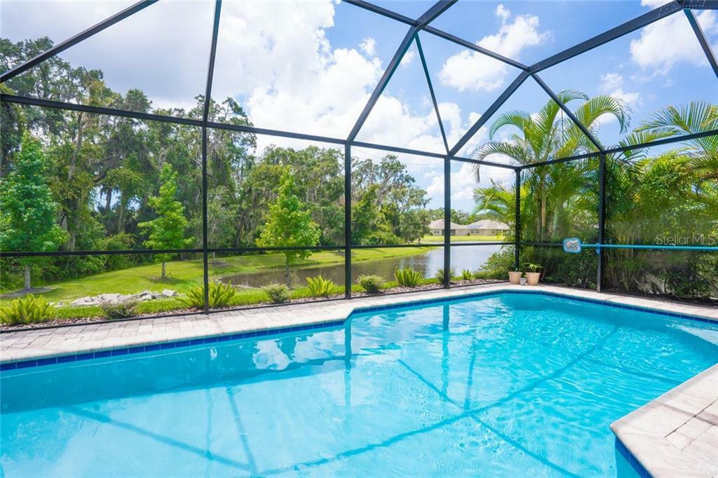 Property Photo: 5508 65th Terrace E FL 34222