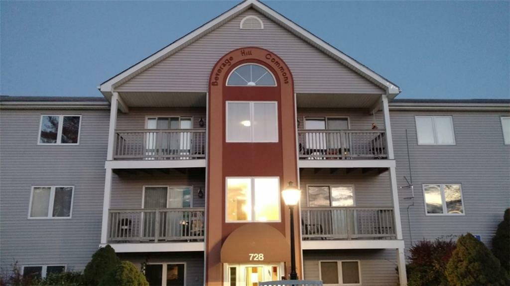 Property Photo: 728 Beverage Hill Av, Unit#8 RI 02861