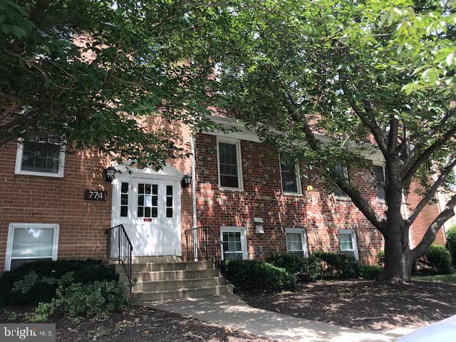 Property Photo: 774 Quince Orchard Boulevard 102 MD 20878