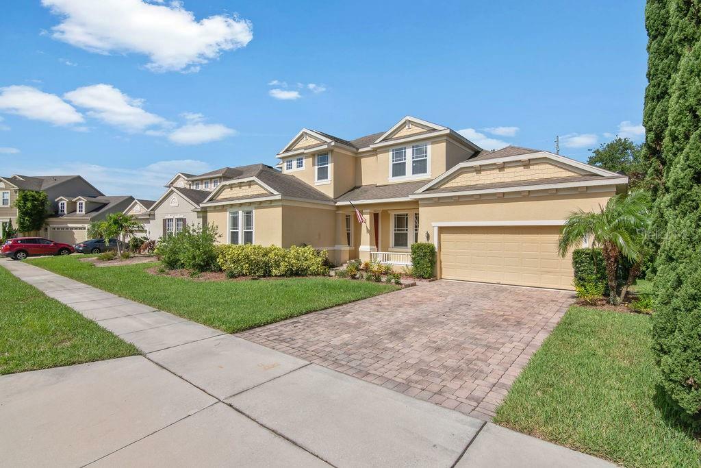 Property Photo:  11845 Sheltering Pine Drive  FL 32836 