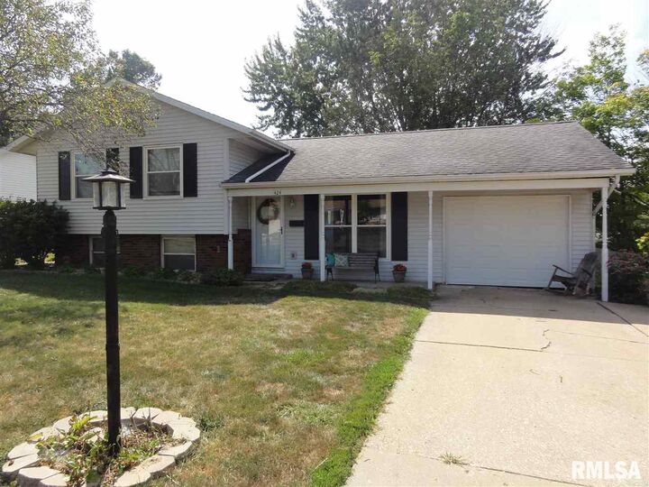 424 Ridgecrest  Washington IL 61571 photo