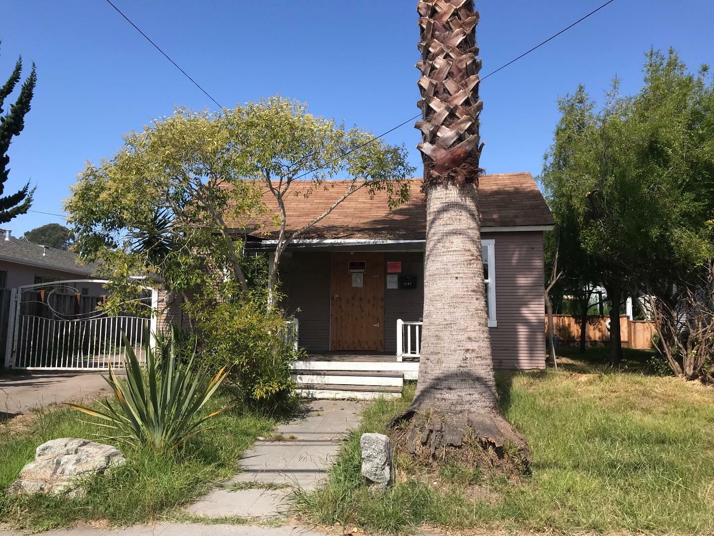 Property Photo:  1007 Seabright Avenue  CA 95062 