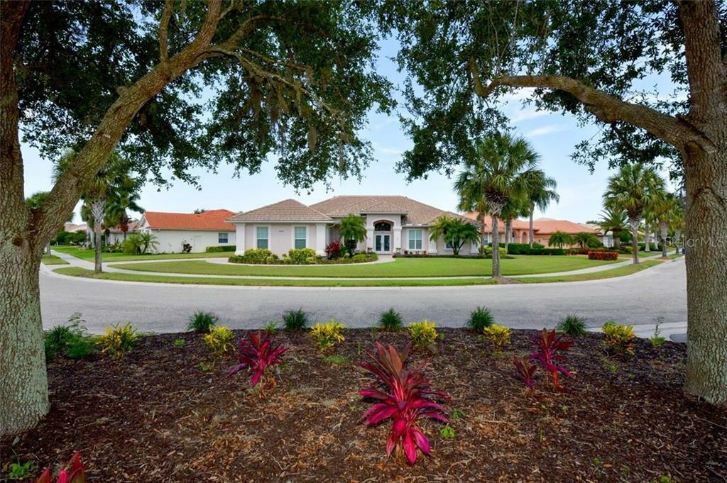 Property Photo:  409 Otter Creek Drive  FL 34292 