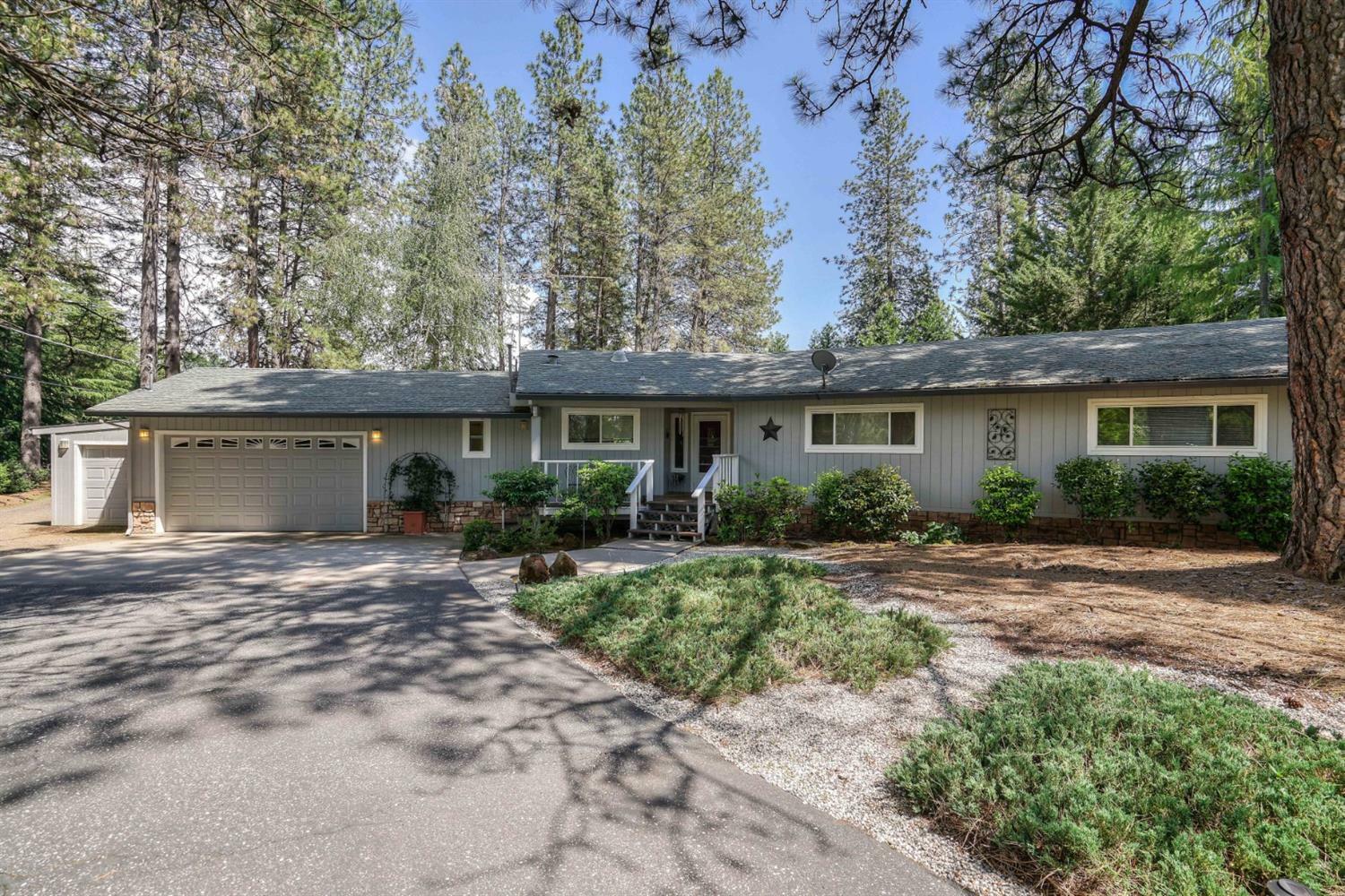 Property Photo:  15967 Fairway Glen Place  CA 95949 