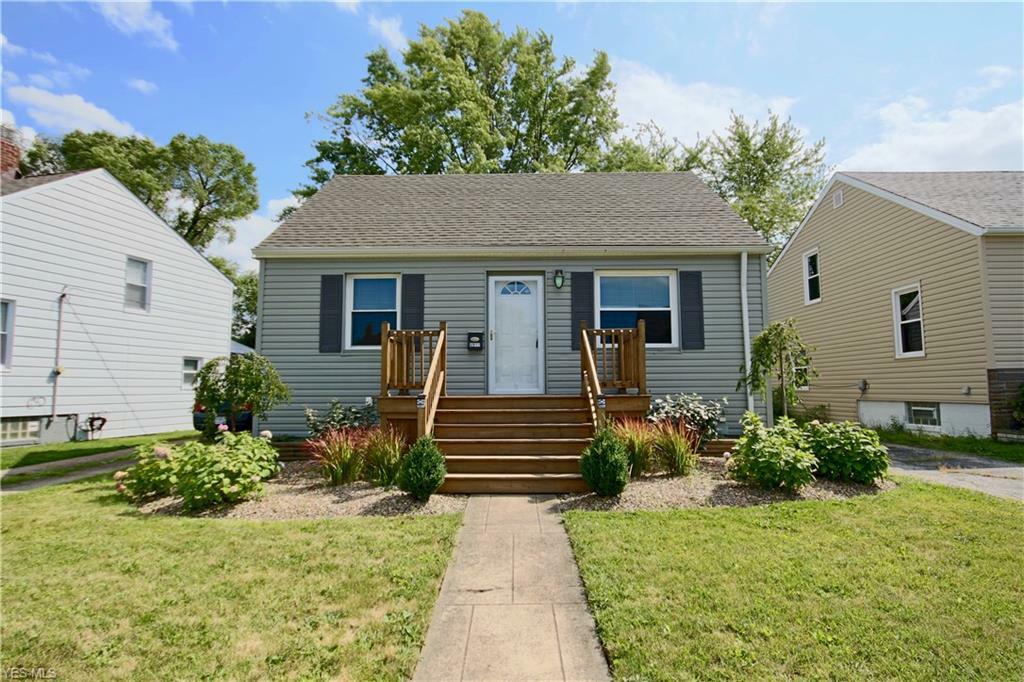 Property Photo: 6911 Luelda Avenue OH 44129