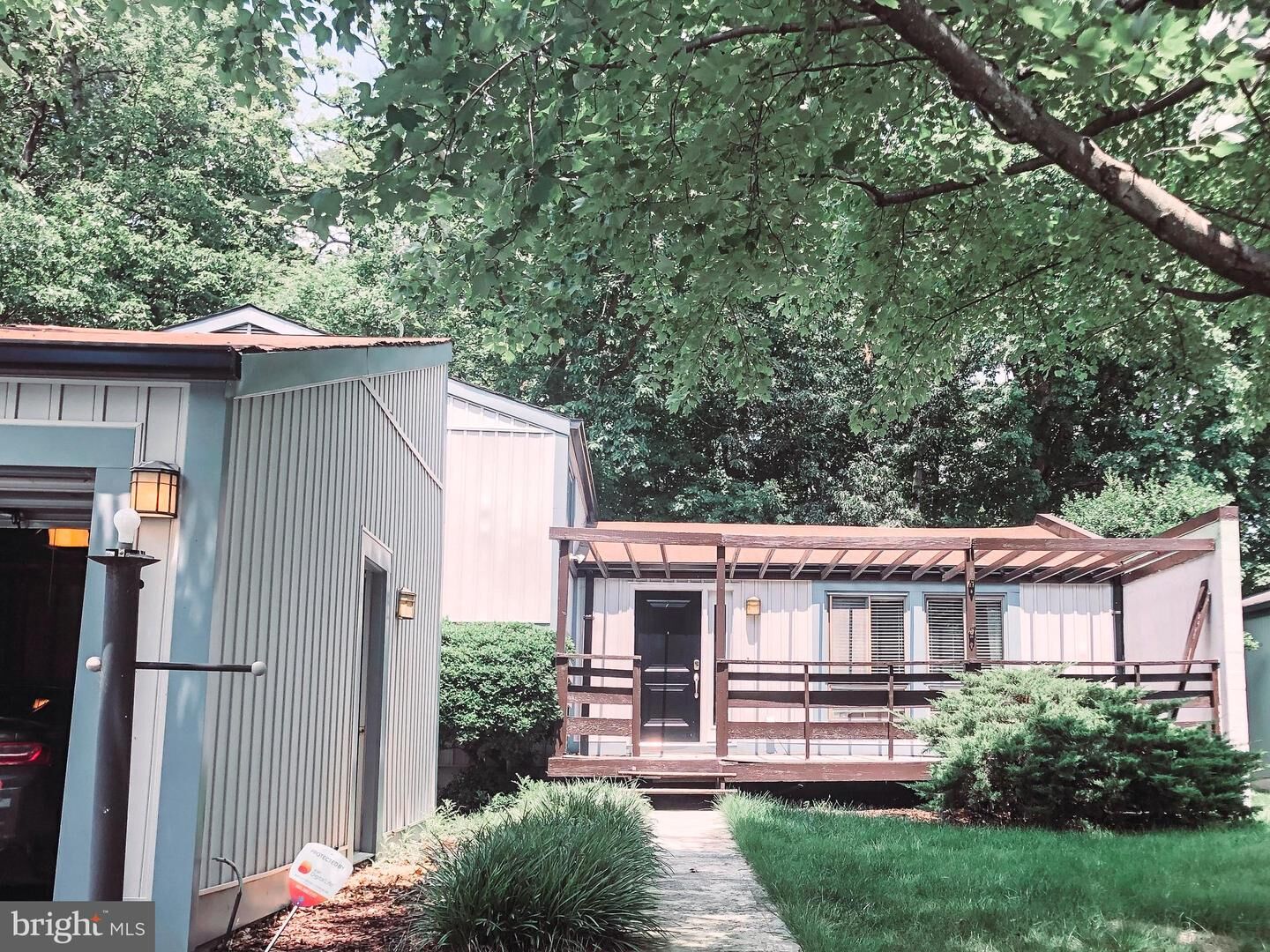 Property Photo:  2222 Sanibel Drive  VA 20191 