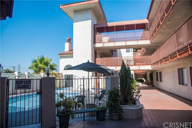 Property Photo:  7625 Reseda Boulevard 301  CA 91335 